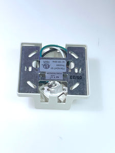 Pack of 5 Piece M0684 / Ceiling Power J Box : 3 Pin Black Housing / White Housing Canopy 4 Inch J Box for Track M0684 3 Pin H Type 120VAC