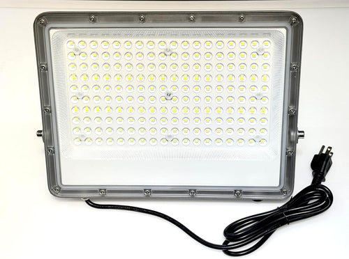 M0782 : M.T.C Canada LED Flood Light 150W 18,000lm 6000K Input Voltage 120VAC with Us Wall Plug in CETL Certified IP65 Waterproof