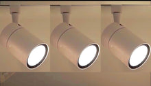 Pack of 12 Piece M0683 /W : M.T.C Canada LED Track light 30W 3000lm 3 Pin 3cct (3000K,4000K,6000K ) Change Colour With Button at Back side CETL Certified 3 Pin H type track Fit , Input 120VAC White  Housing