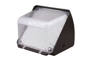 M0424:LED Wall Pack Semi Cut Input Voltage 100-277V Black Housing CUL Certified Outdoor Use Waterproof IP65 60W 8400lm 6000K With Photocell Sensor CUL Certified