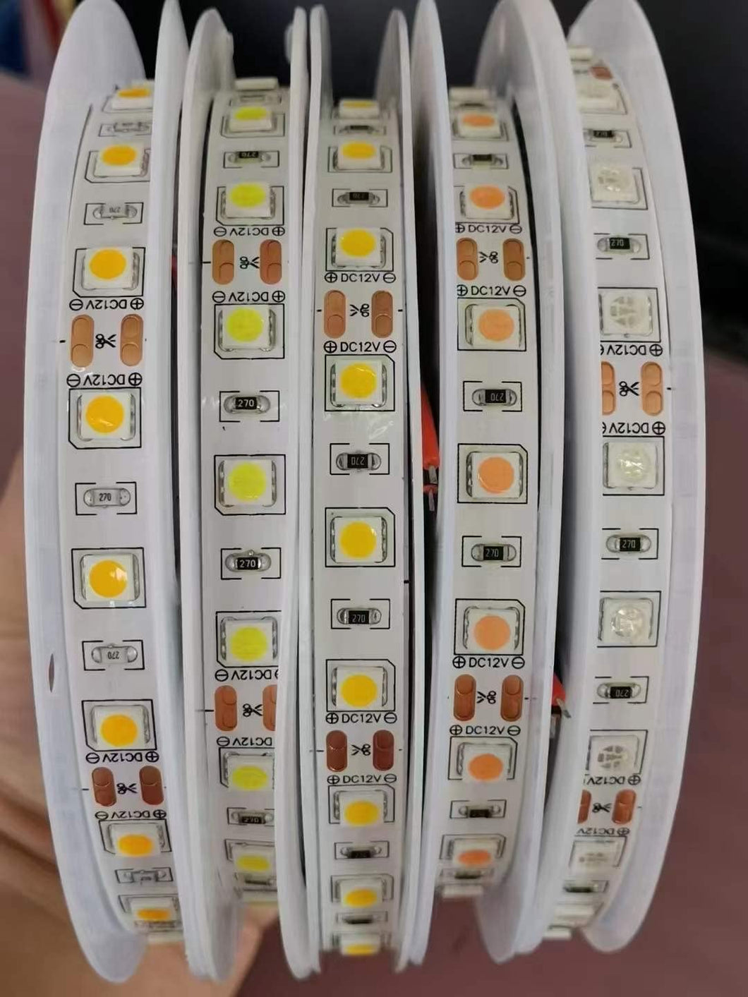Pack of 5 Roll (5M Each ) M0487 : LED Strip Light 12V DC IP20 Indoor Use Only 5M Roll 5050 60LED/M 300 LED/ Roll Watt:1M≤14