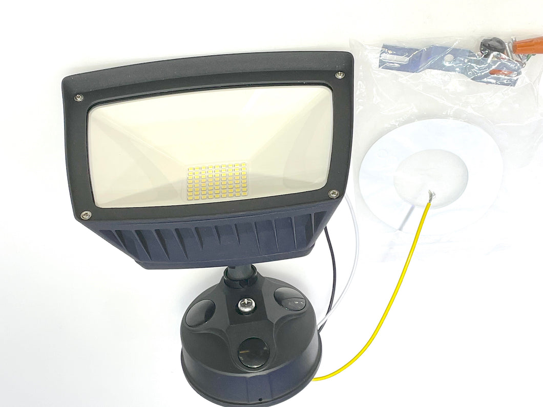 M0464/B :M.T.C Canada LED Security Flood Light Without Sensor 40W 5200lm Input Voltage 100-277VAC IP65 Waterproof CETL Black housing